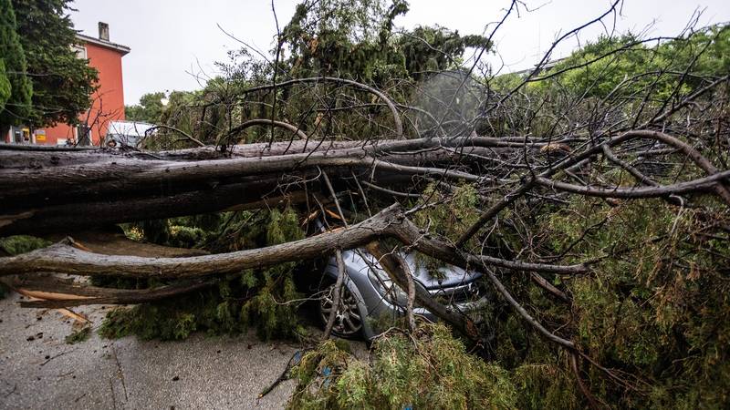 Opasnost od grmljavinskih nevremena nije prošla: Evo za koje su regije izdali upozorenja