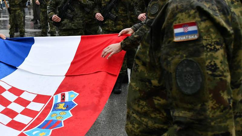 Uhićen član Počasne bojne. U vojsci je tri godine, na prisezi govorio: ‘Uzor su mi branitelji’