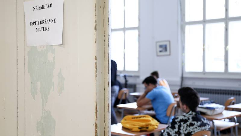 Maturanti odradili i drugi dio ispita iz hrvatskog jezika: Na eseju je bio Šenoin Prijan Lovro