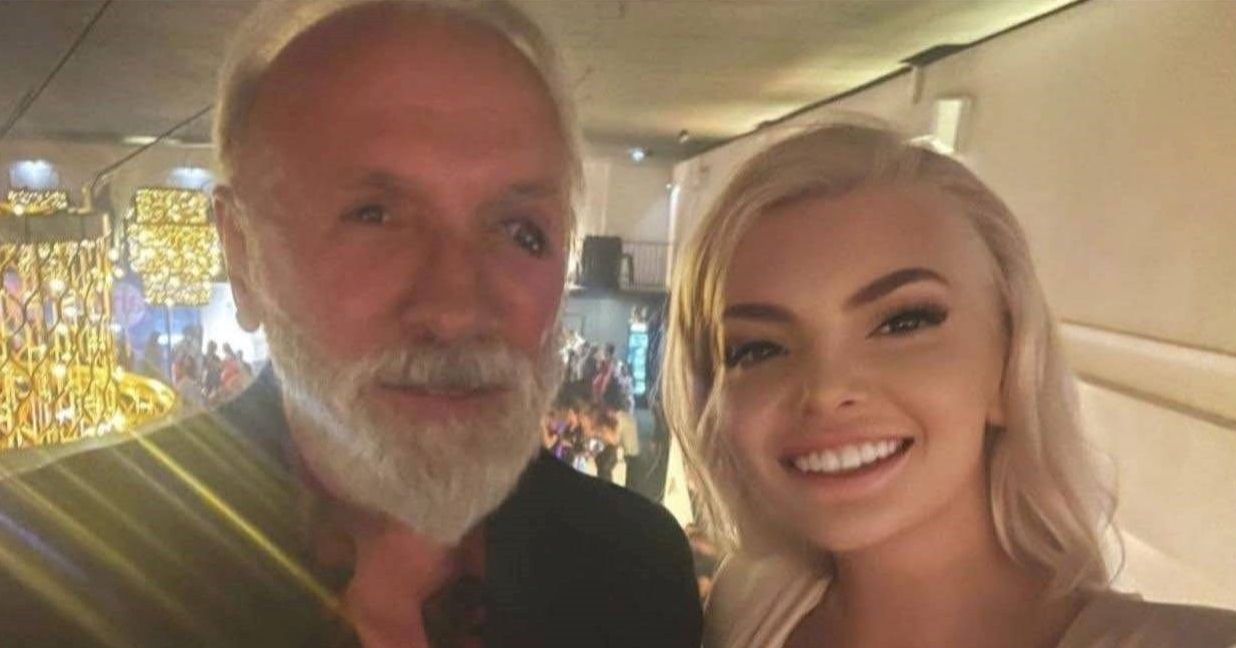 Fejsom se ne prestaje širiti fotka Elle Dvornik i Dina Merlina. Pronašli smo original