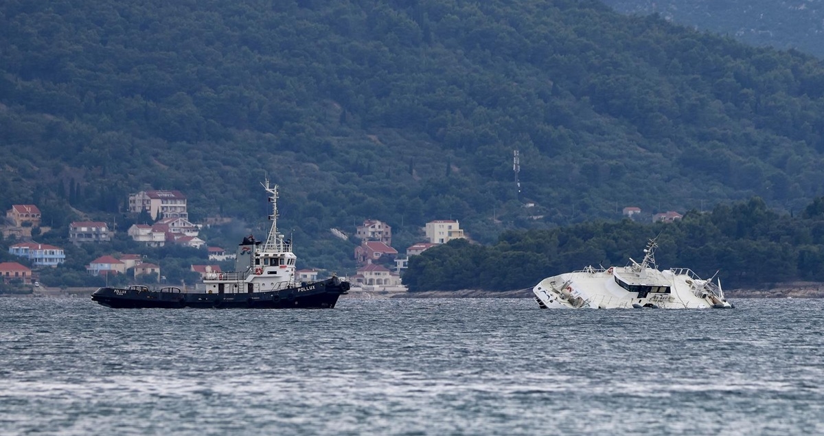 Iz sindikata pomoraca komentirali  mogući uzrok havarije katamarana kod Zadra