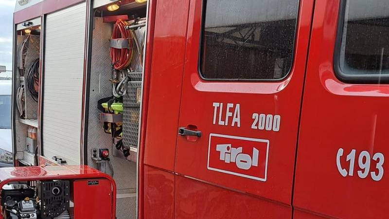 U požaru kuće u Zagrebu troje ozlijeđenih, lokalizirali buktinju