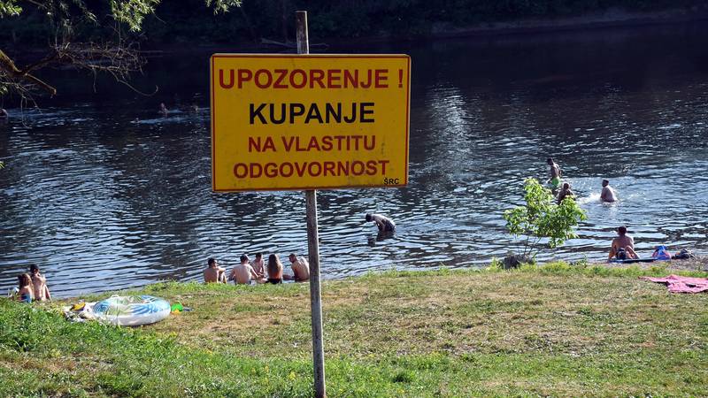 Tragedija u Sisku: Na kupalištu Zibel se utopio mladić (17)