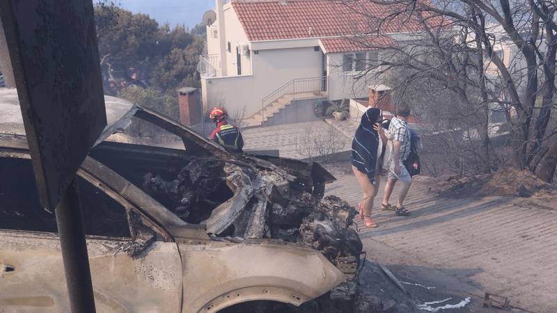 Mještani Piska: Piroman na motoru podmeće ove požare!