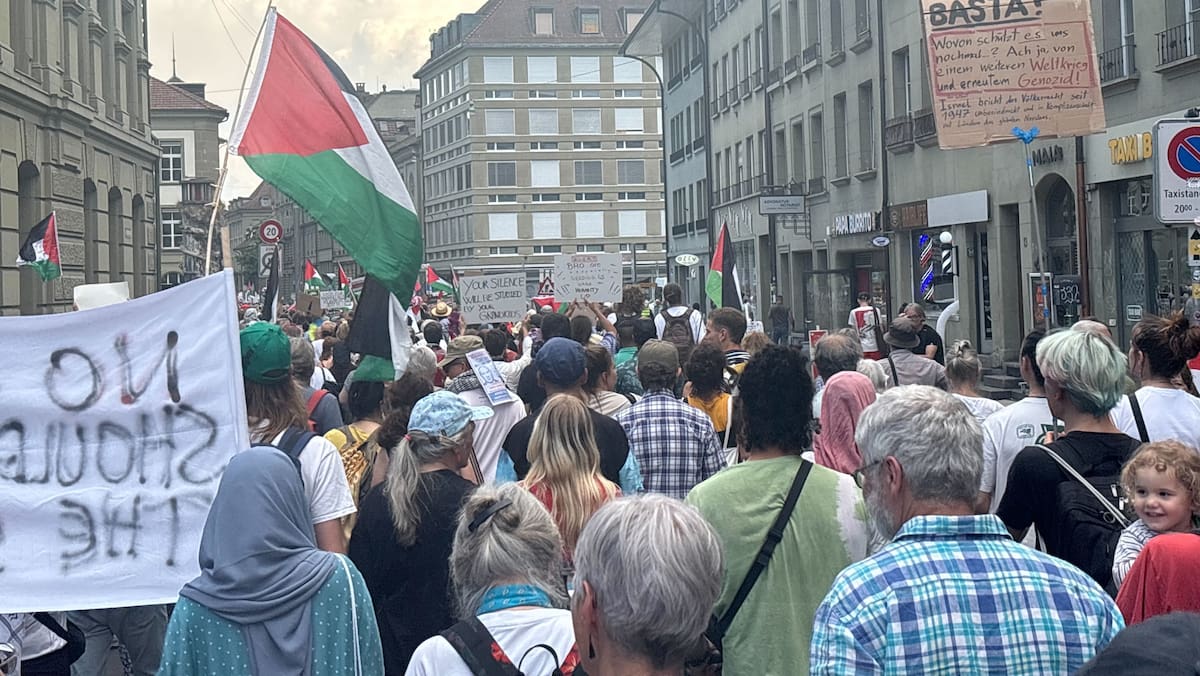 Okupilo se oko 5000 ljudi: u Bernu tisućama svoje solidarnosti s Gazom