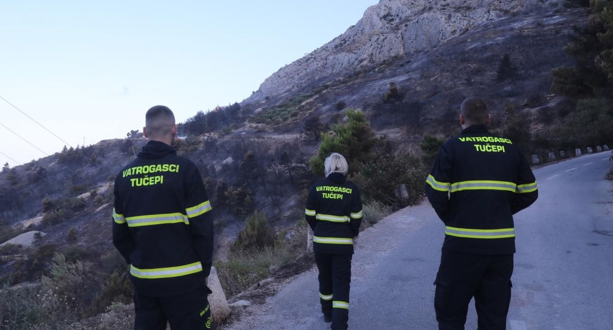 Šef omiških vatrogasaca: Još ćemo cijelu sljedeću noć dežurati