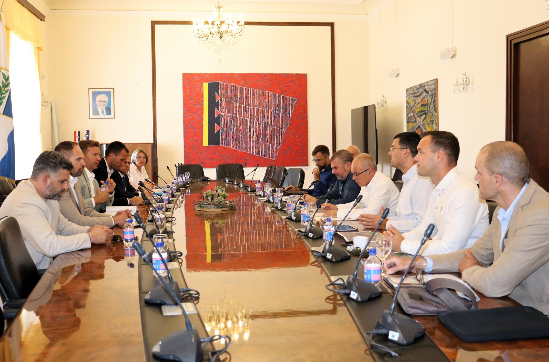 Mišković upozoravala, sustav reagirao: Zračna luka Zadar dobit će bazu Helikopterske hitne medicinske službe!
