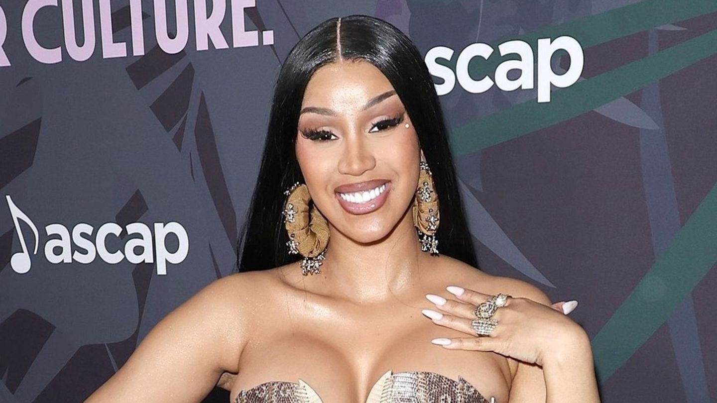 Cardi B: Ona najavljuje novi album za rujan