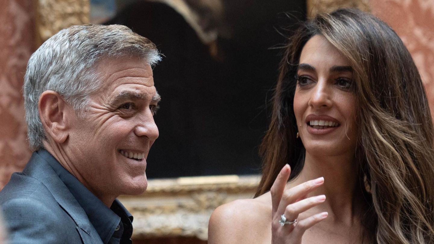 Amal Clooney: Daring! Ona vraća ovo namršteno u trendu iz 90 -ih
