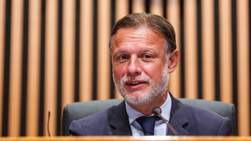 Jandroković: ‘Kada zapjevam, partija mi sudi’. Bauk: ‘Kekin je jedini pjevač kojem partija sudi’