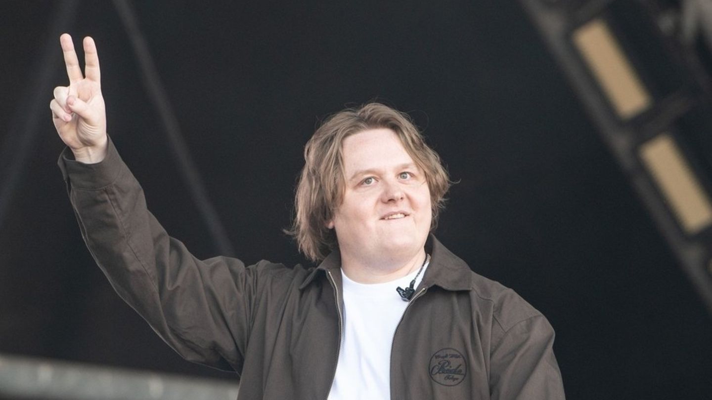 Lewis Capaldi s novim singlom: suzav povratak