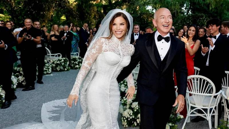 FOTO Raskoš i kič: Neki outfiti na vjenčanju Lauren i Jeffa Bezosa stoje i preko 10000 dolara