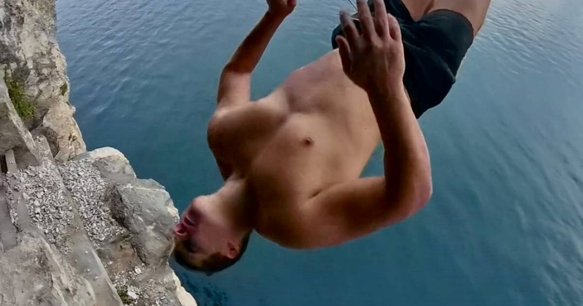 Luca je Švicarac koji je skočio sa Starog mosta u Mostaru pa dobio batine