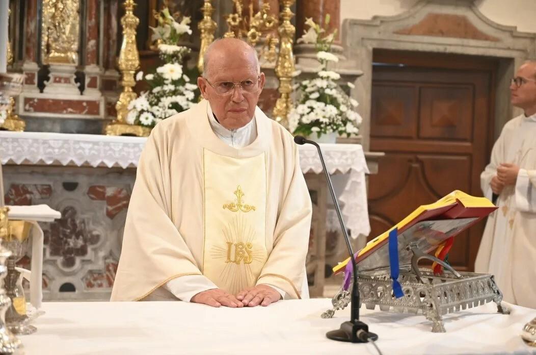 Veliki jubilej: don Šime Perić u katedrali sv. Stošije slavi 60 godina svećeništva!