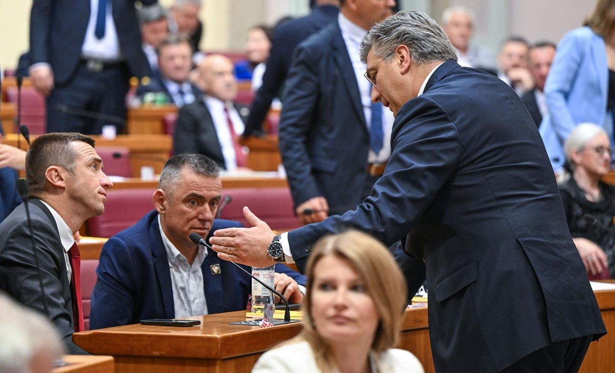 Plenković demantira osnivanje bizarnog Ureda za ideologiju koji bi vodio Penava
