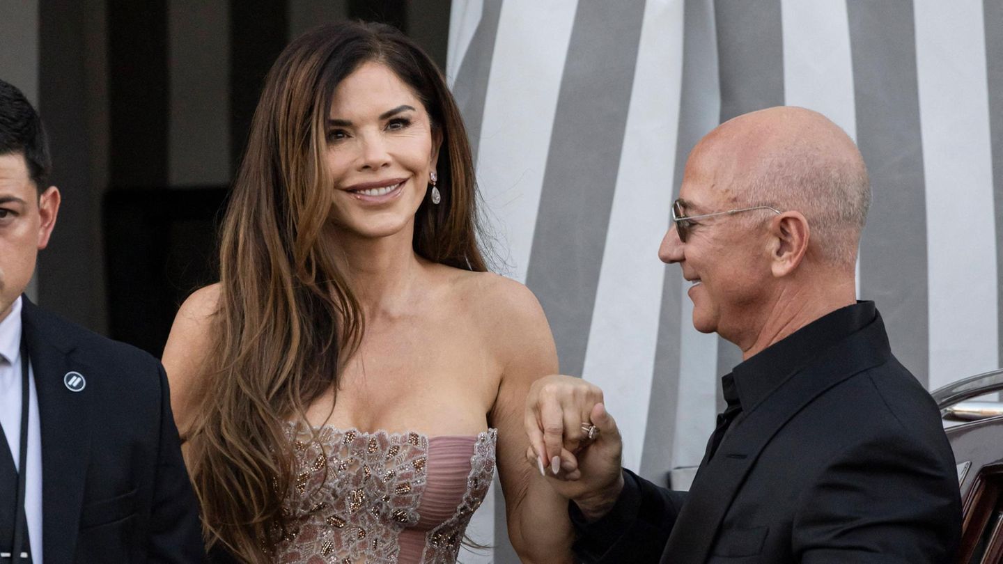 Jeff Bezos + Lauren Sánchez Bezos: Lauren Sánchez Bezos može se veseliti puno Armcandyja prema njenom “Da”