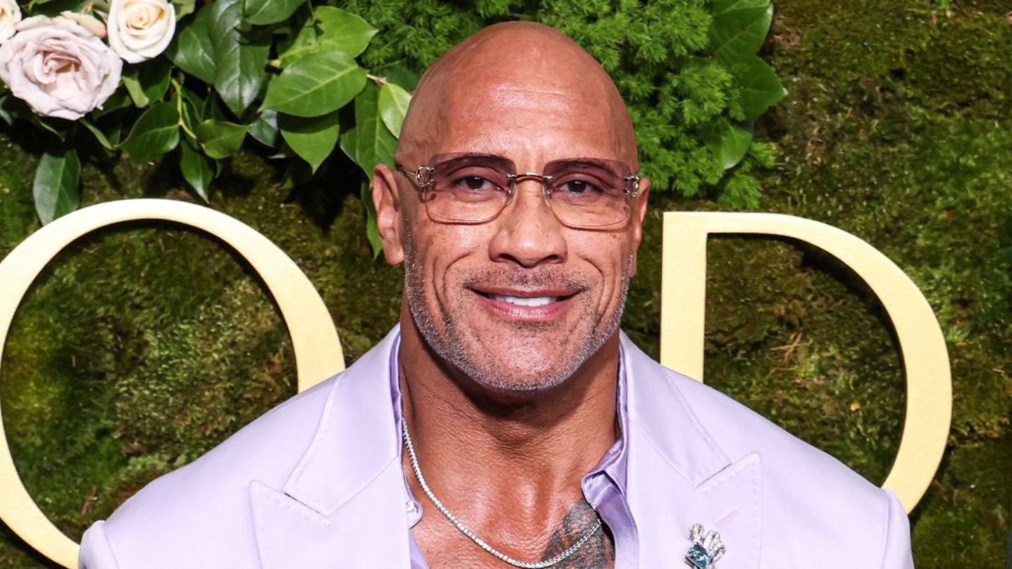 Dwayne Johnson: šminka sa svojim kćerima