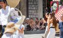 FOTO Dubrovnik na udaru toplinskog vala: Termometri pucaju, turisti se rashlađuju fontanama