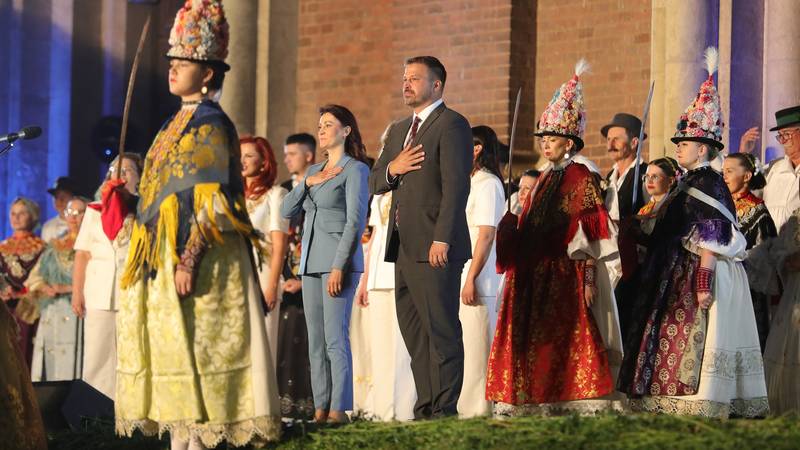FOTO Održano otvaranje 59. Đakovačkih vezova – očekuje se i dolazak Miroslava Škore