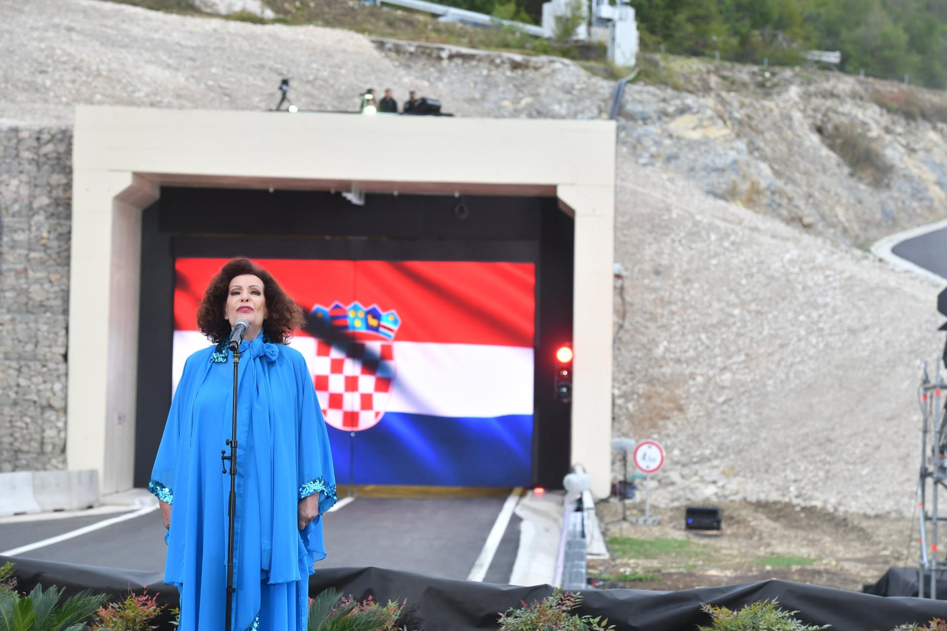 Radojka Šverko uputila poruku Thompsonu i njegovoj ženi: ‘Tko misli suprotno, u krivu je!‘