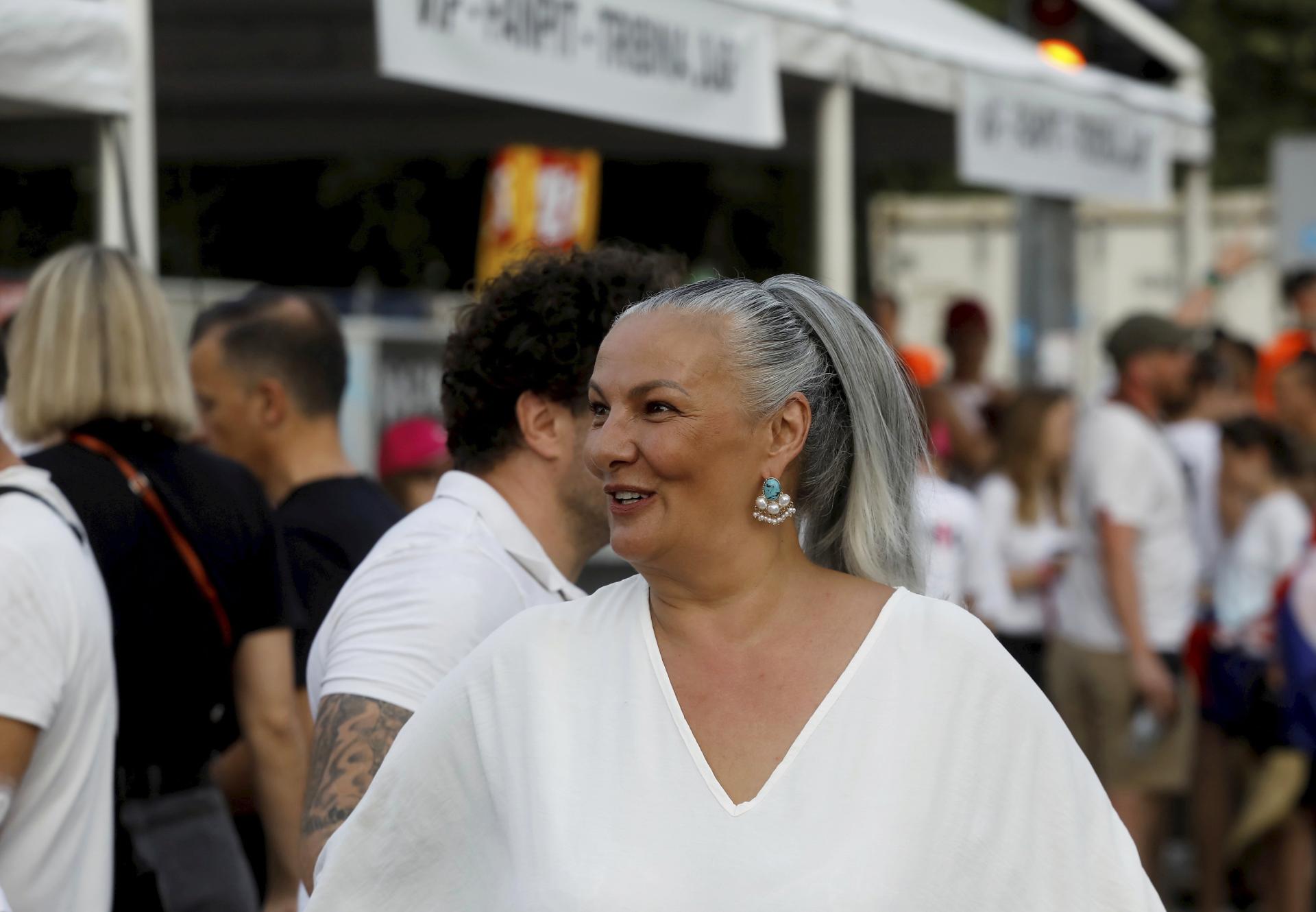 Ma nećete je prepoznati! Na koncert stigla i bivša voditeljica s HRT-a, jedva smo je skužili: sve je na njoj drugačije