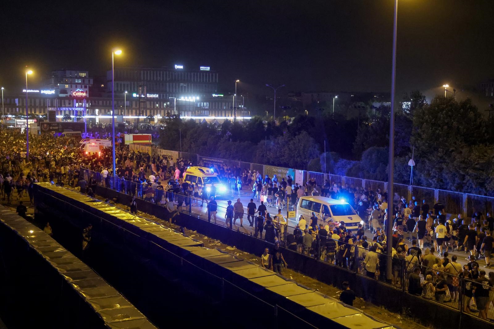 Privedene 123 osobe. Policija: Nismo hapsili zbog guranja