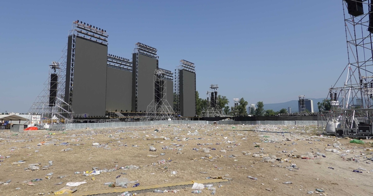 VIDEO I FOTO Pogledajte kako izgleda Hipodrom dan nakon Thompsonovog koncerta