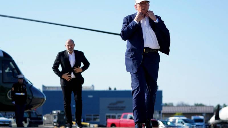 Trump tvrdi: Pisma o carinama bit će poslana od ponedjeljka