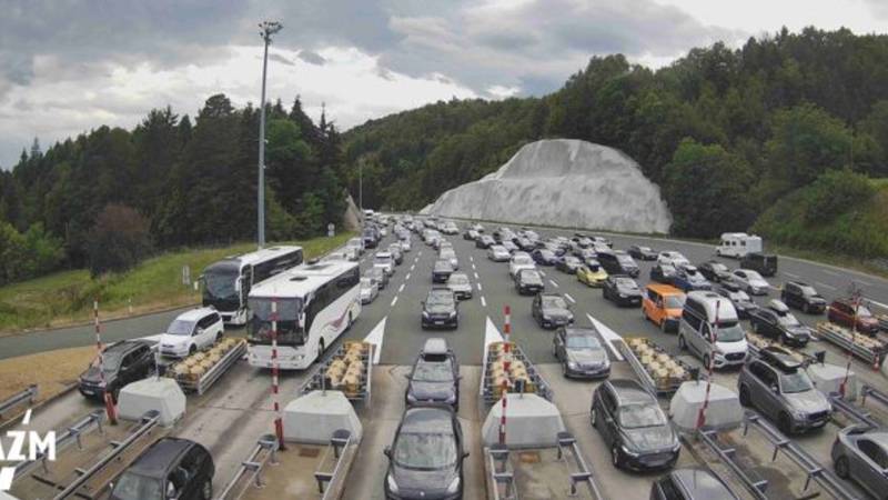 Na Lučkom kolona dva km, na A2 kod Trakošćana četiri