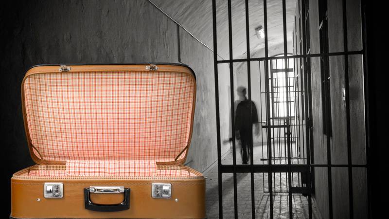 Opasni kriminalac pobjegao iz francuskog zatvora! Skrio se u torbu ‘cimera’ koji je pušten?!