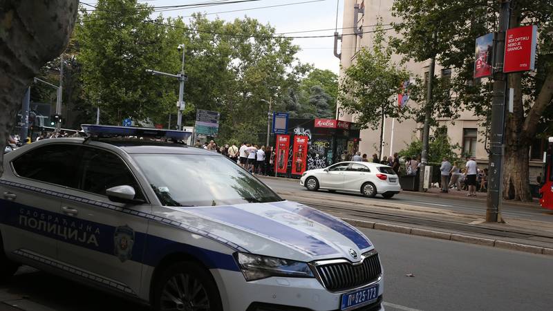 Beograd: Ukrao je auto, bježao policiji, oborio nekoliko pješaka