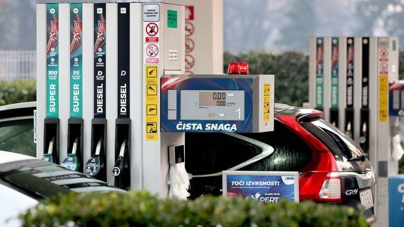 Vlada više neće regulirati cijene goriva, oglasili su se iz Petrola i Ine: ‘Opravdano je i potrebno!’