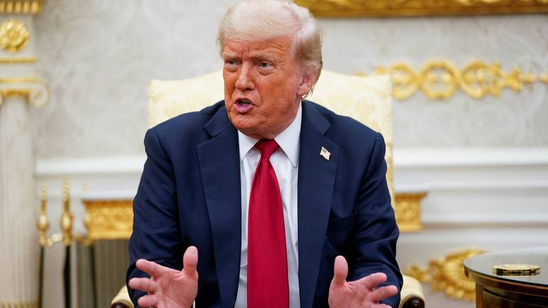 Trump šalje još oružja Ukrajini pa zaprijetio sankcijama Rusiji: ‘Uvest ćemo vrlo oštre carine…’