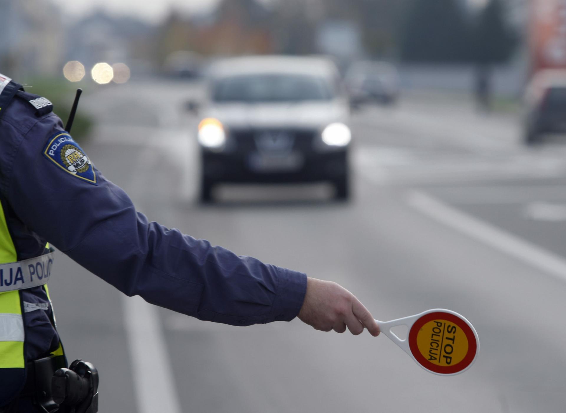 U Vodicama upravljao vozilom pod utjecajem alkohola od 1,73 promila, zadržan na triježnjenju pa doveden na sud