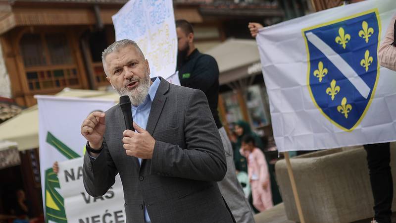 BiH političar pozvao muslimane na klanjanje u Široki Brijeg. Policija zabranila okupljanje…