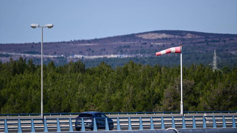 HAK: Zabrane na Jadranskoj magistrali zbog jakog vjetra