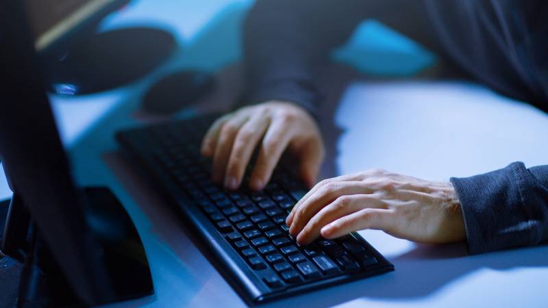 Muškarac (84) mislio da će mu isplatiti 12 tisuća eura, ‘skinuli’ mu 4300 eura s računa…
