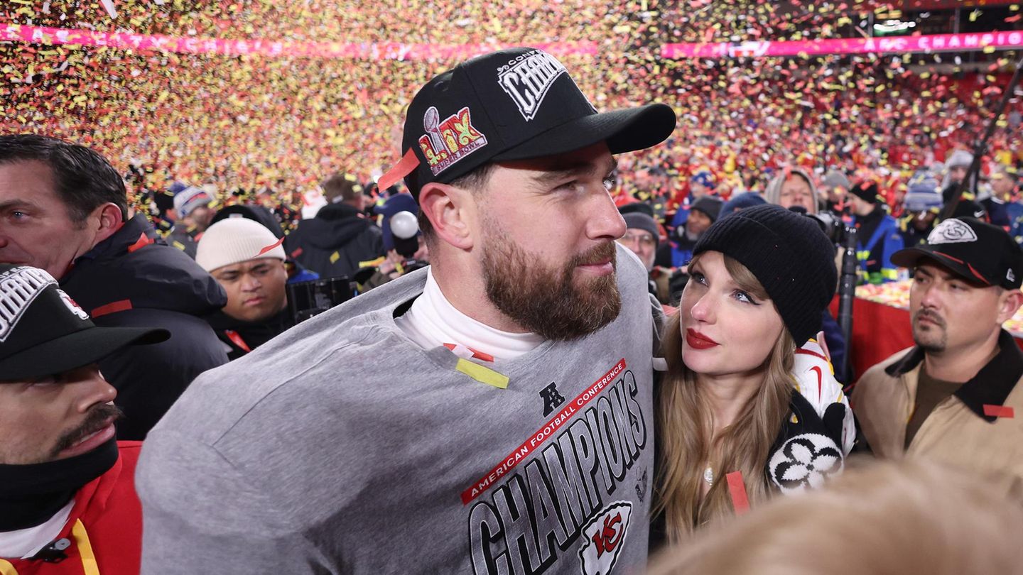 Taylor Swift + Travis Kelce: “Divlja, romantična gesta”! Raspakira se ljubavnim životom