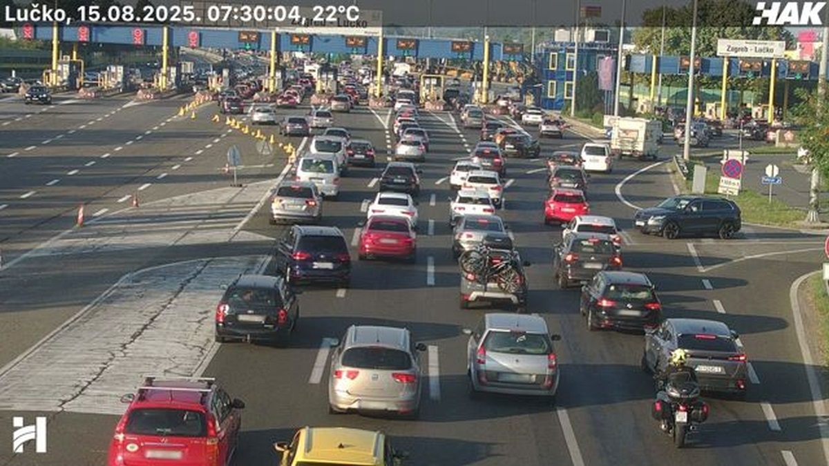 FOTO Gužve od ranog jutra. Na Lučkom kolona 4 kilometra