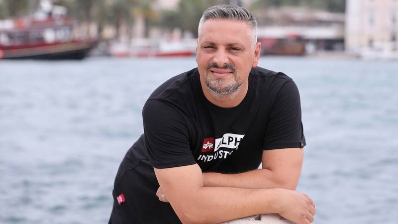 Poznati domaći pjevač dobio je šesto dijete: ‘Napokon je došla’