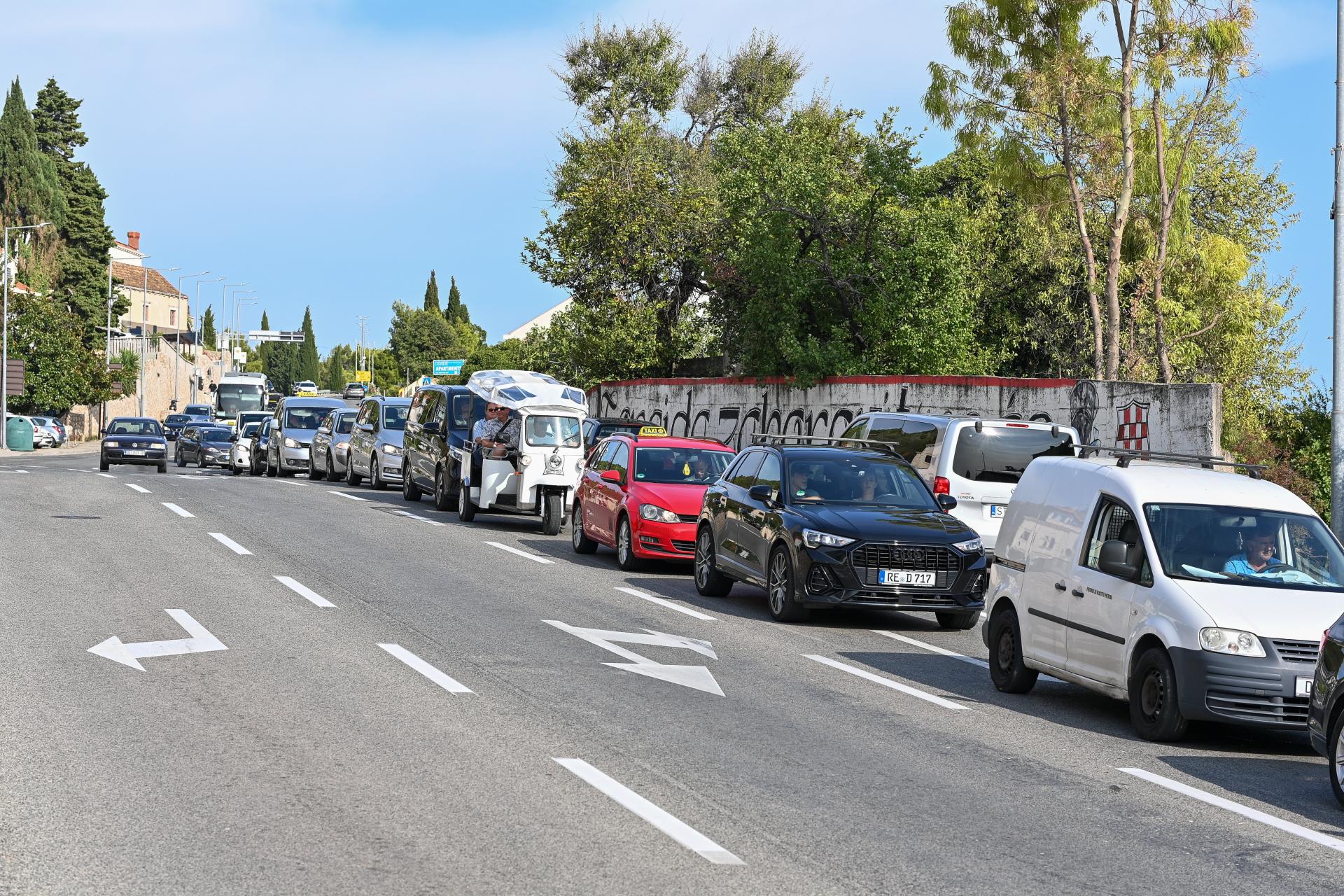 ‘Pijan mrtav‘ udario u garažu i pješaka na Ilijinoj glavici, ‘napuhao‘ rekordnu količinu, a rekordna je i novčana kazna…