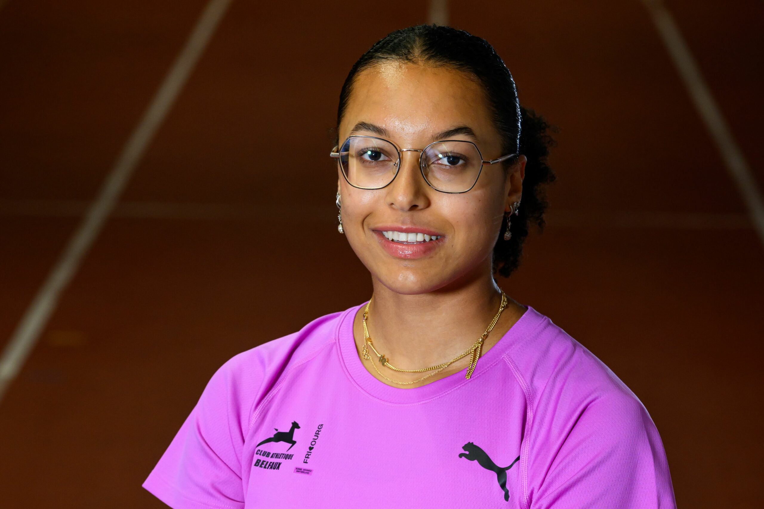 U 21, Audrey Werro tiho ulazi u Gothu