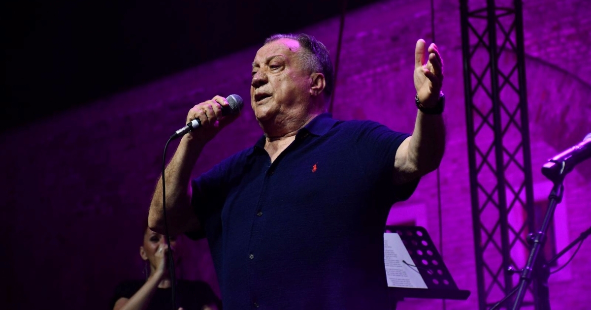 Halid Bešlić otkazao koncert zbog zdravlja: “Počinje s rehabilitacijom”
