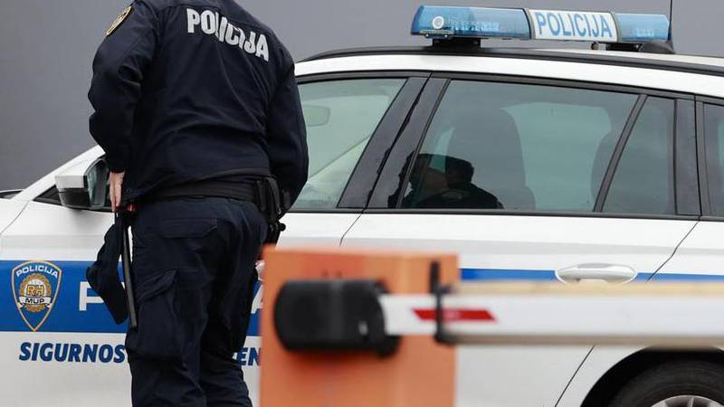 Slovenac u Opatiji prodavao pekmez s otrovnom biljkom, dvoje ljudi završilo kod liječnika