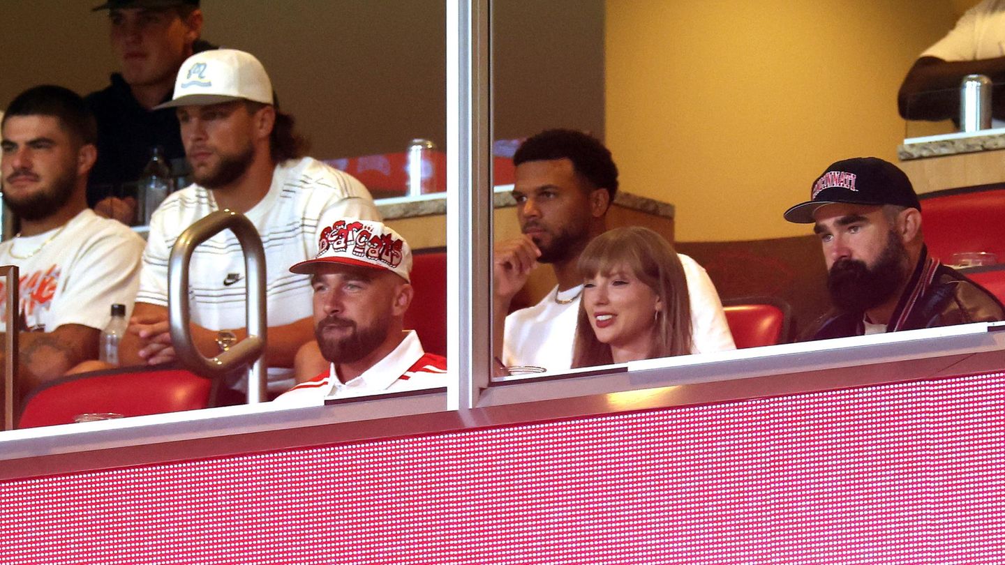 Taylor Swift + Travis Kelce: Tu je i zaručnik! Prvi nastup za velike vijesti