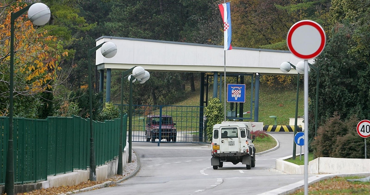 Muškarac pokušao ući u Ured predsjednika na Pantovčaku, rekao da ima bombu