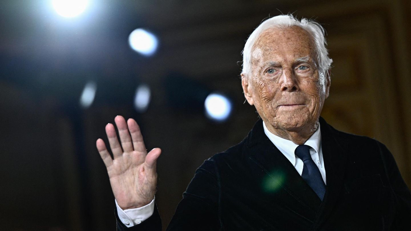 Giorgio Armani (†): Popis u Milanu! Donatella Versace pokazuje mu čast