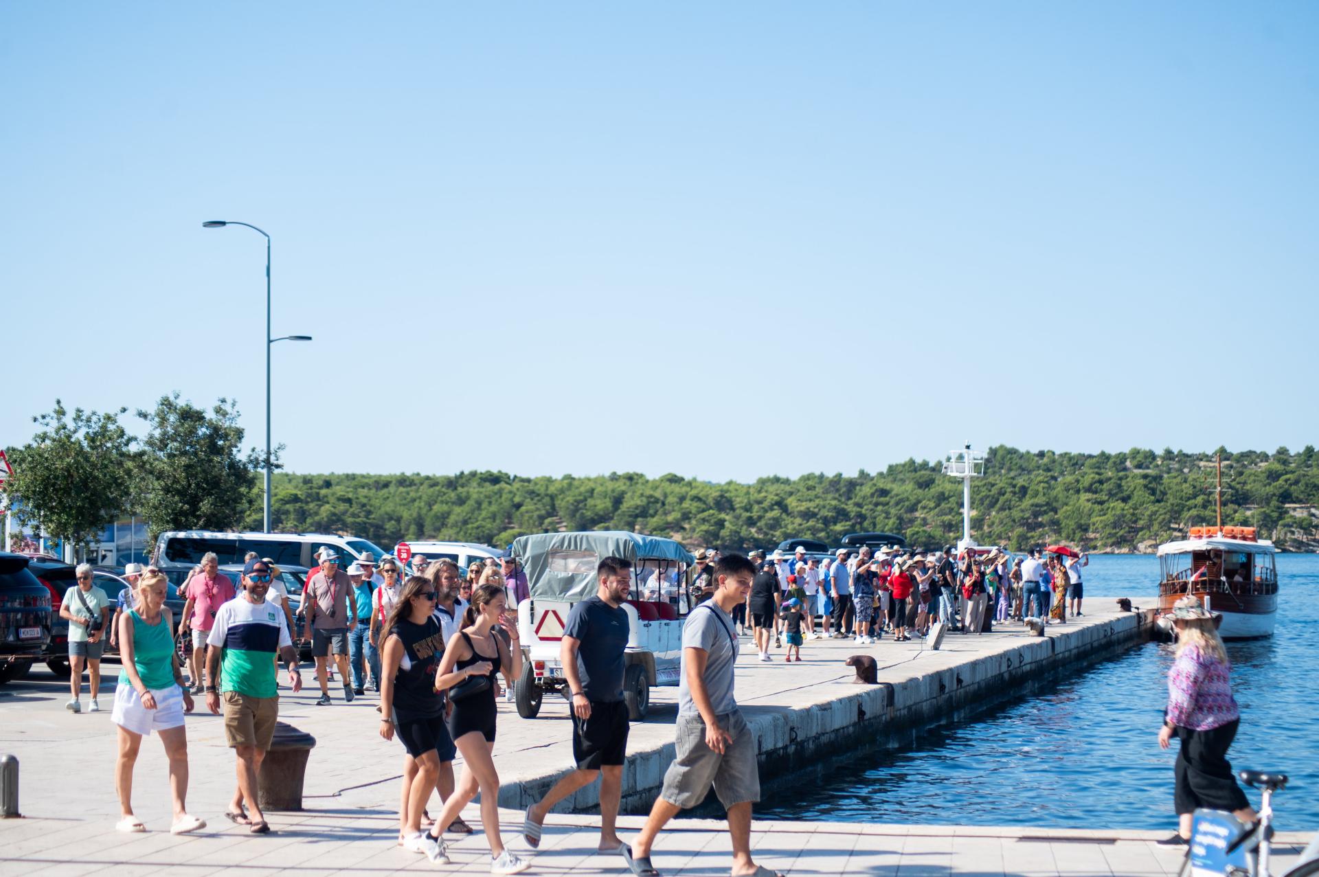 Stigli rezultati za turistički kolovoz: Šibensko-kninska županija ima skoro najveći pad u državi!