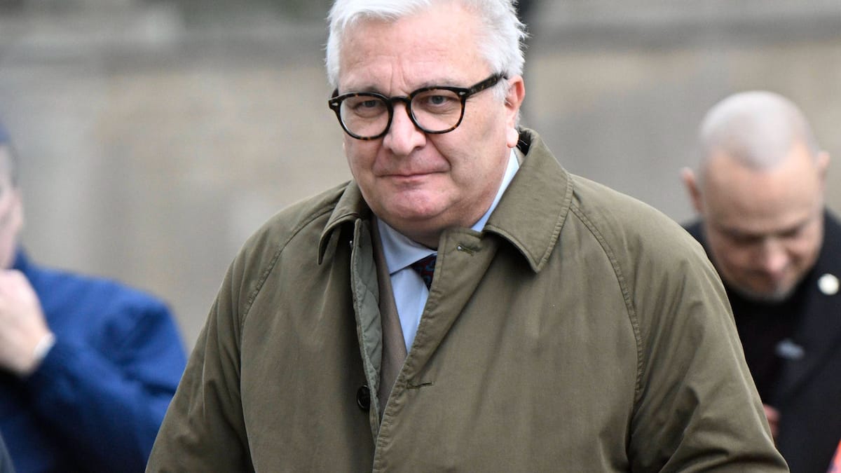 Belgijski princ Laurent prepoznaje očinstvo odraslog sina
