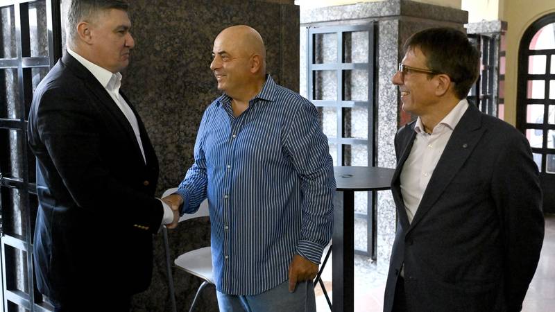 Ivo Goldstein promovirao novu knjigu. Došao mu i Milanović: ‘Znamo tko je na pravoj strani’